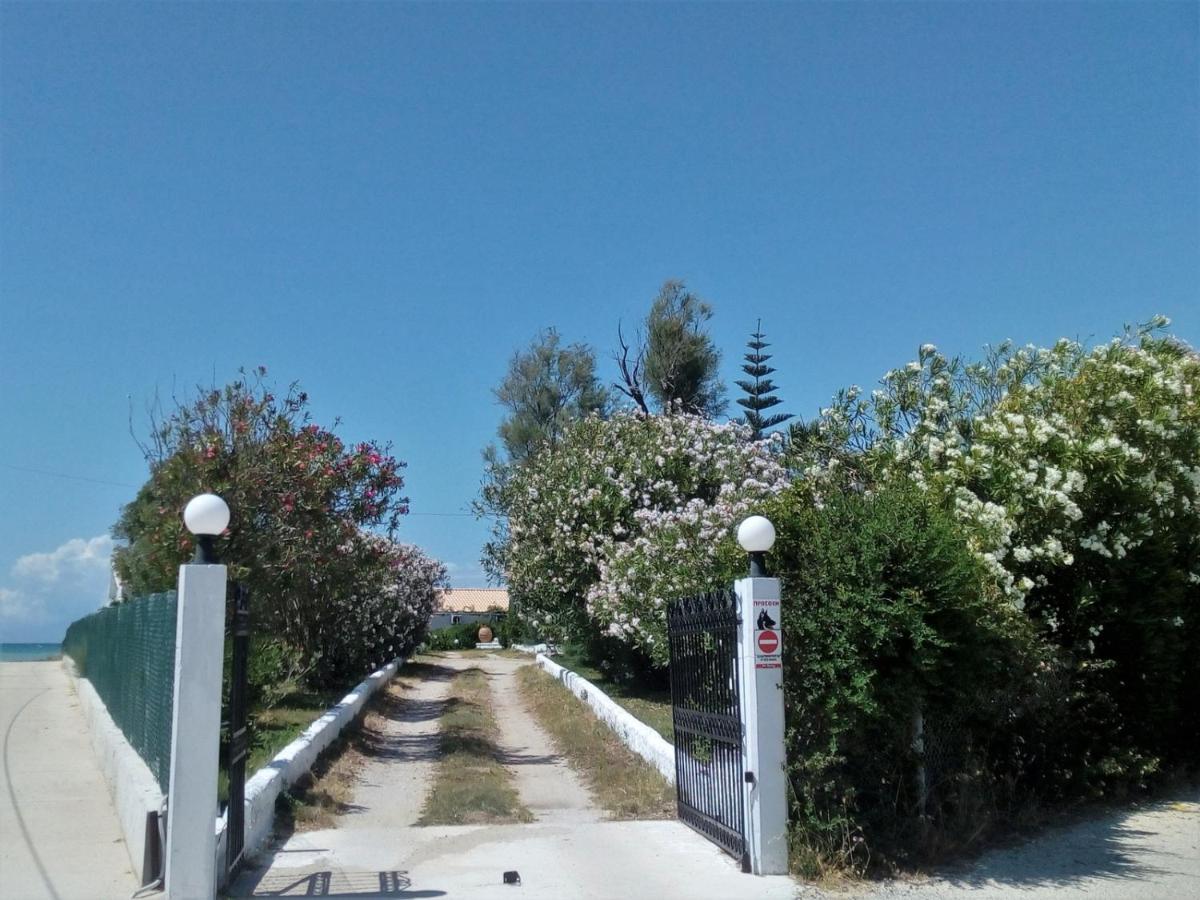 Dalas Beach House Almiros Beach ภายนอก รูปภาพ